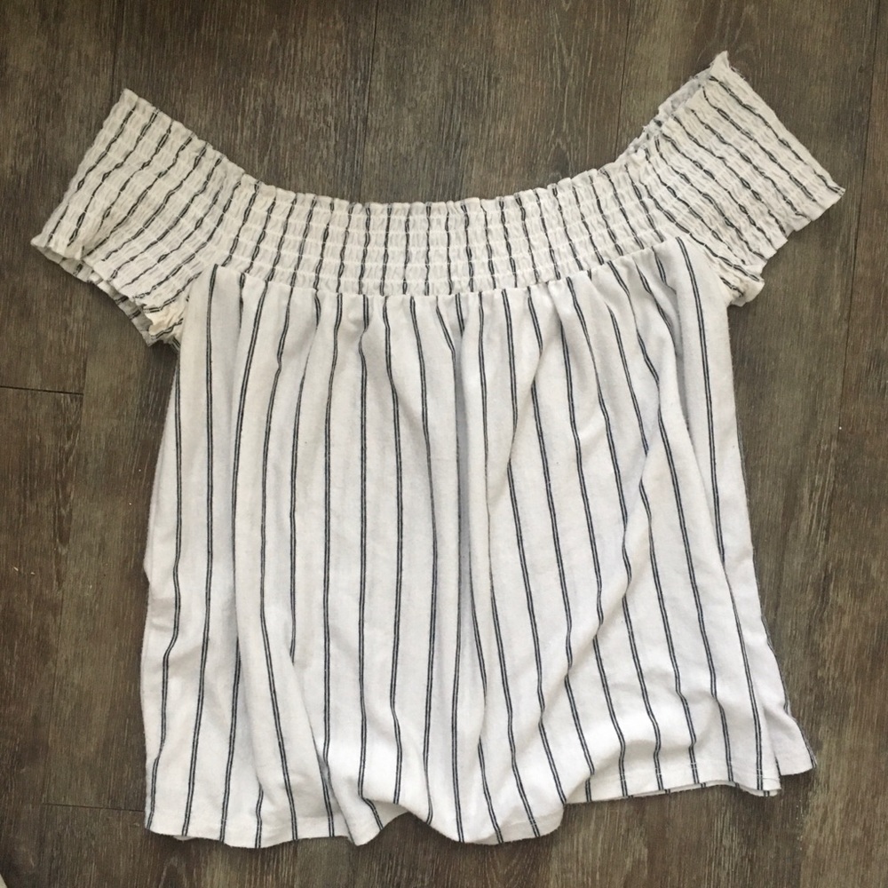 American Eagle Off The Shoulder Top